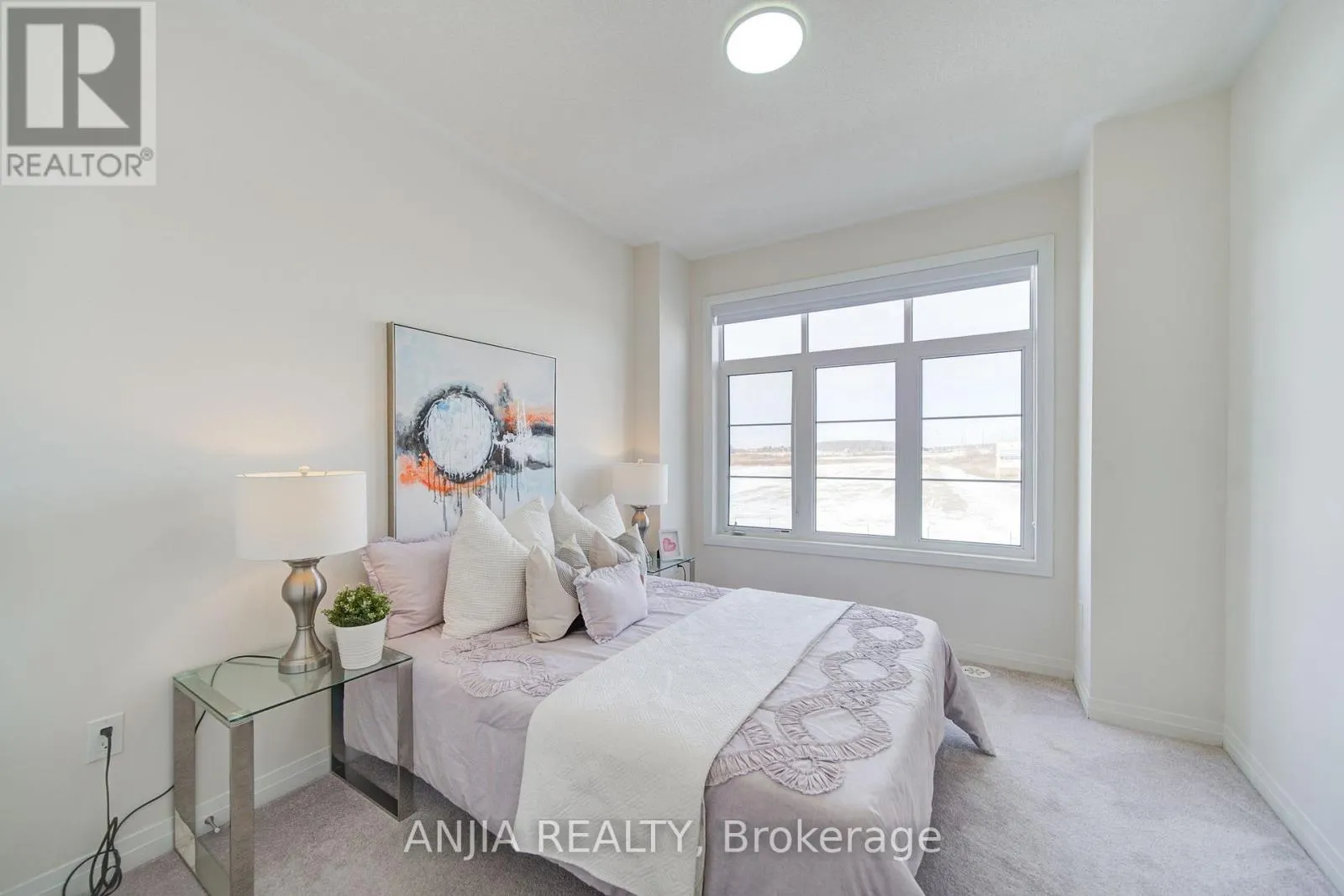 111 CARNEROS WAY