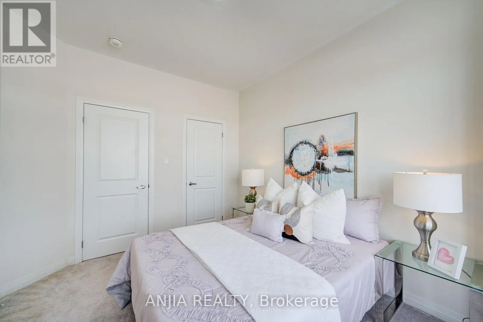 111 CARNEROS WAY