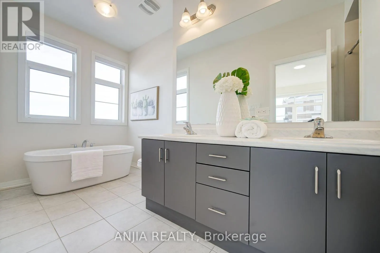 111 CARNEROS WAY