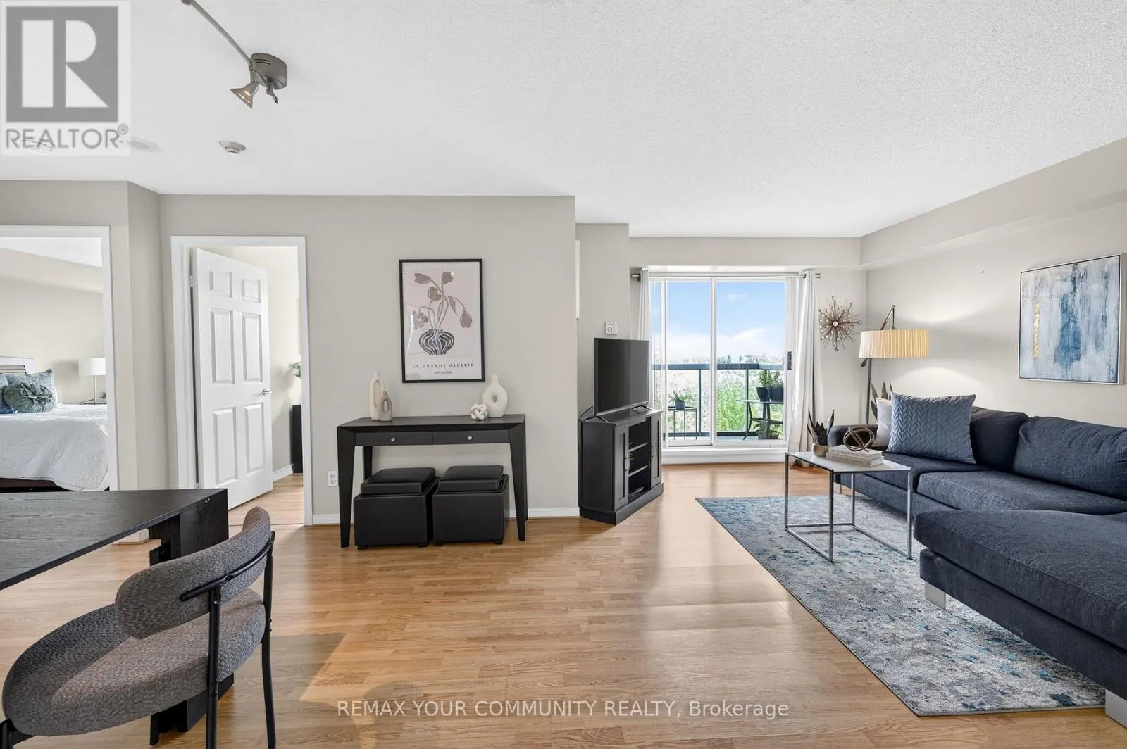 721 - 3 ELLESMERE STREET