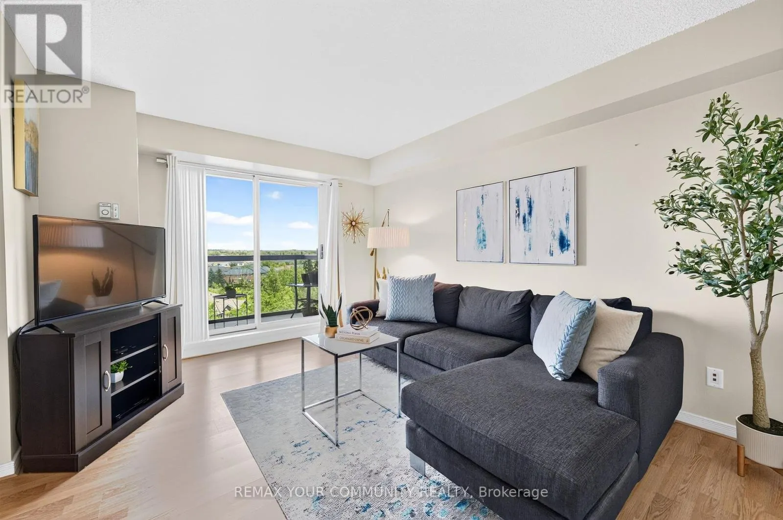 721 - 3 ELLESMERE STREET