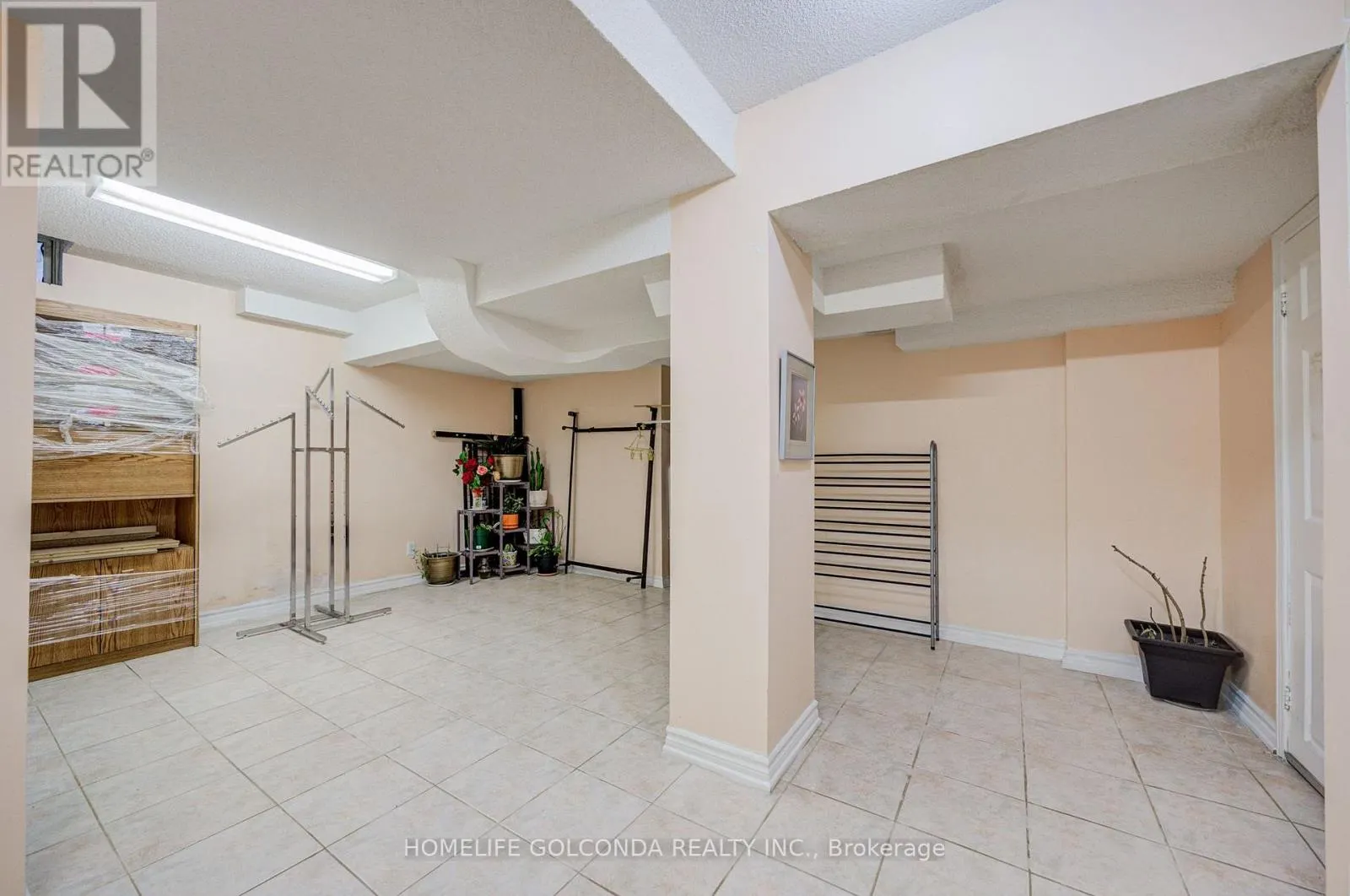 25 EASTPINE DRIVE