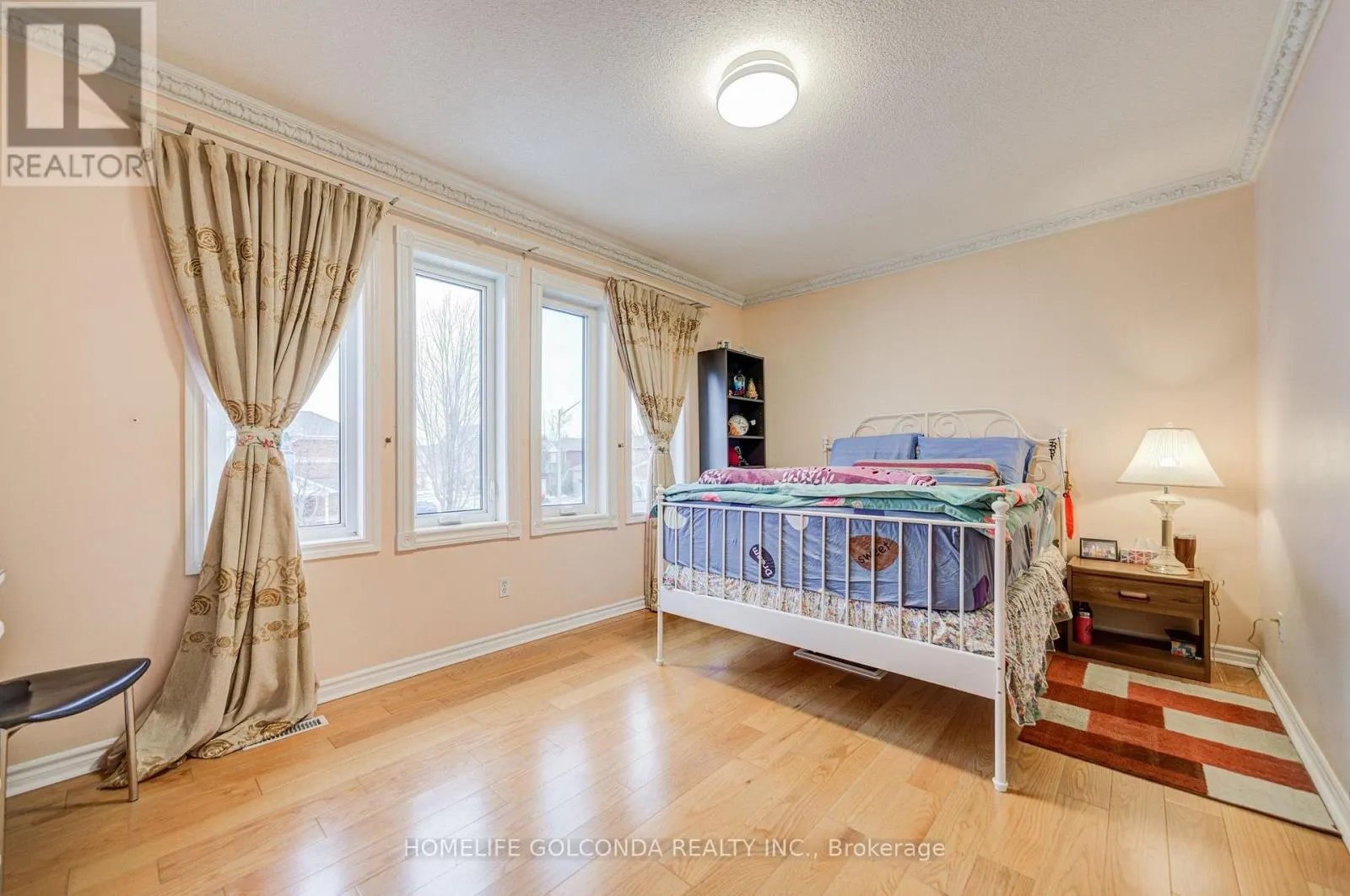 25 EASTPINE DRIVE