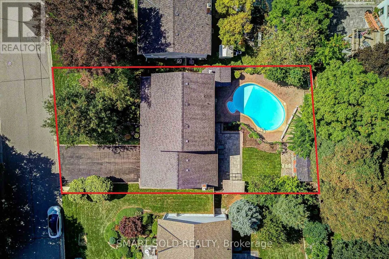 24 HAMILTON HALL DRIVE