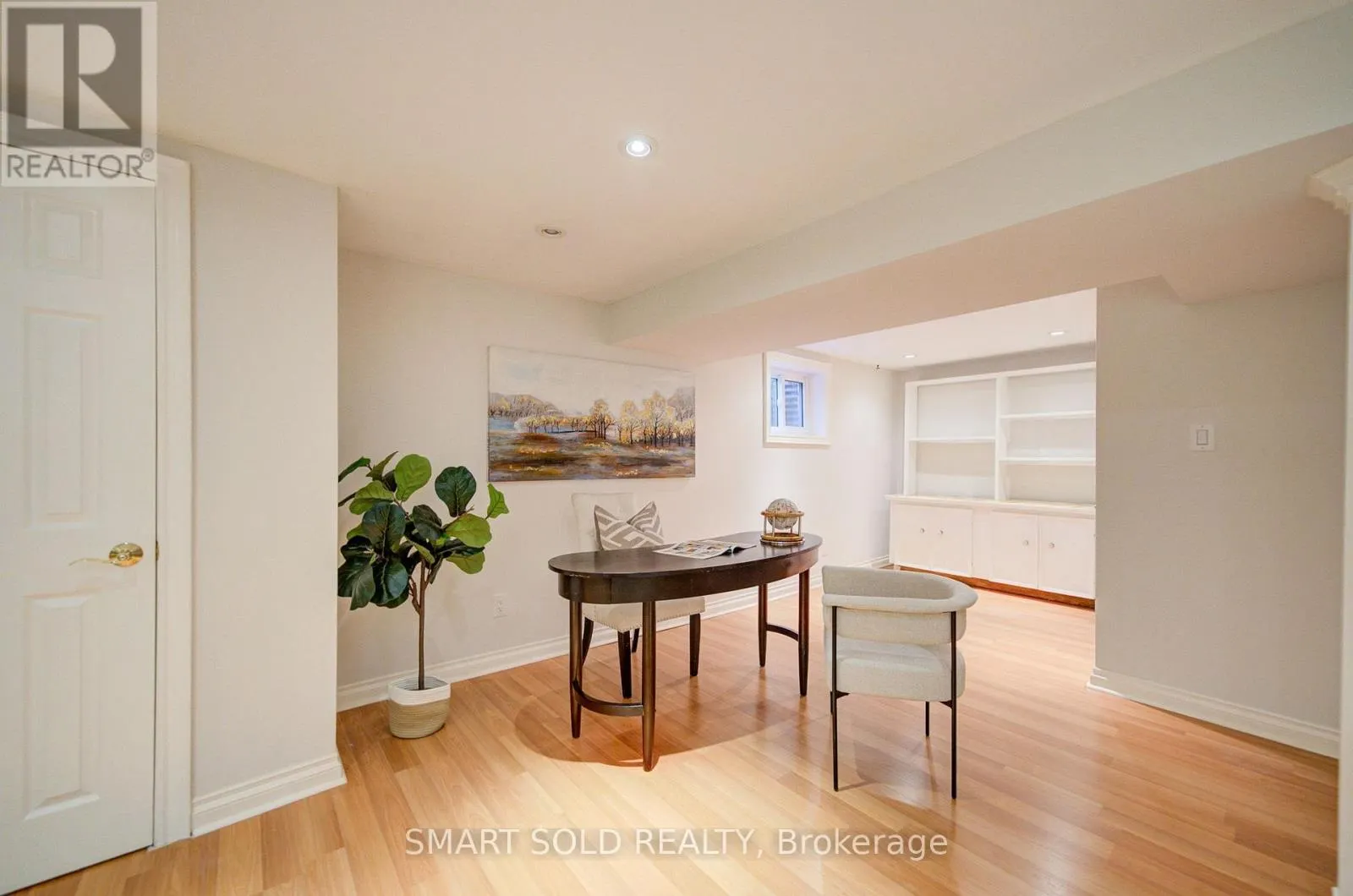 24 HAMILTON HALL DRIVE