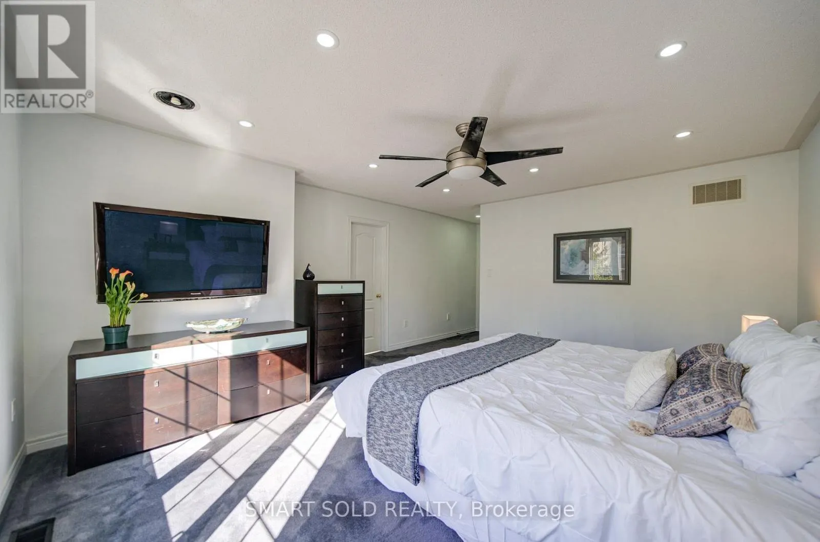 14 GIORDANO WAY