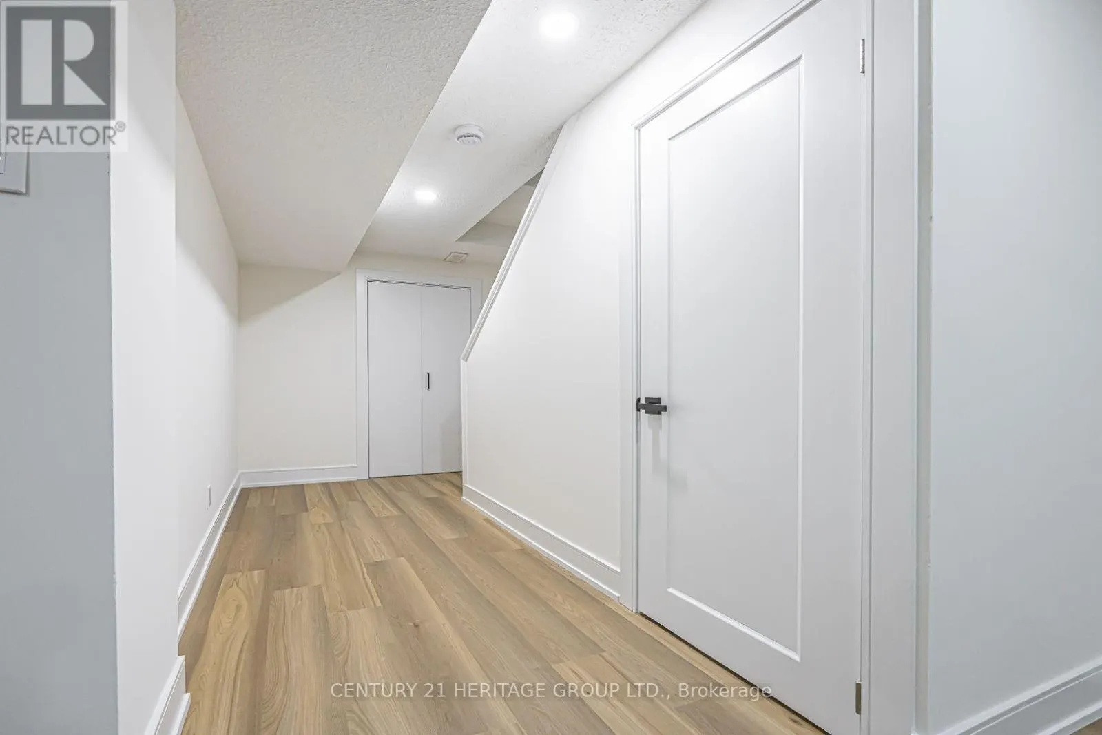 9 - 766 CARADONNA CRESCENT