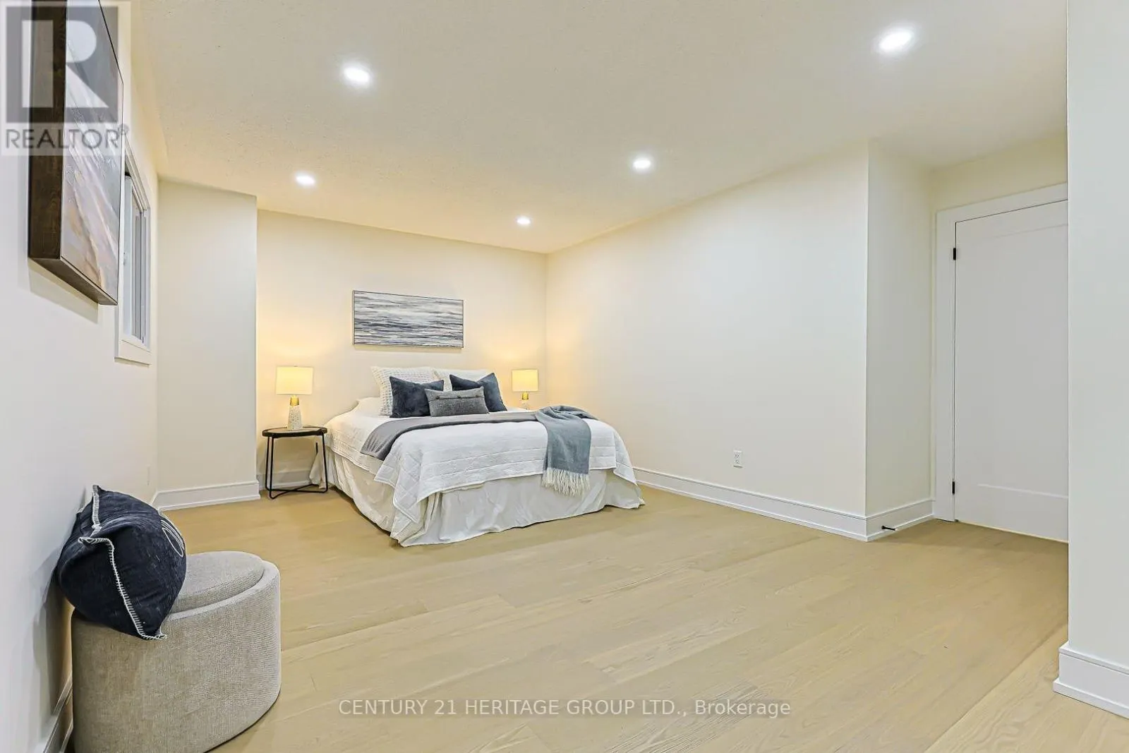 9 - 766 CARADONNA CRESCENT