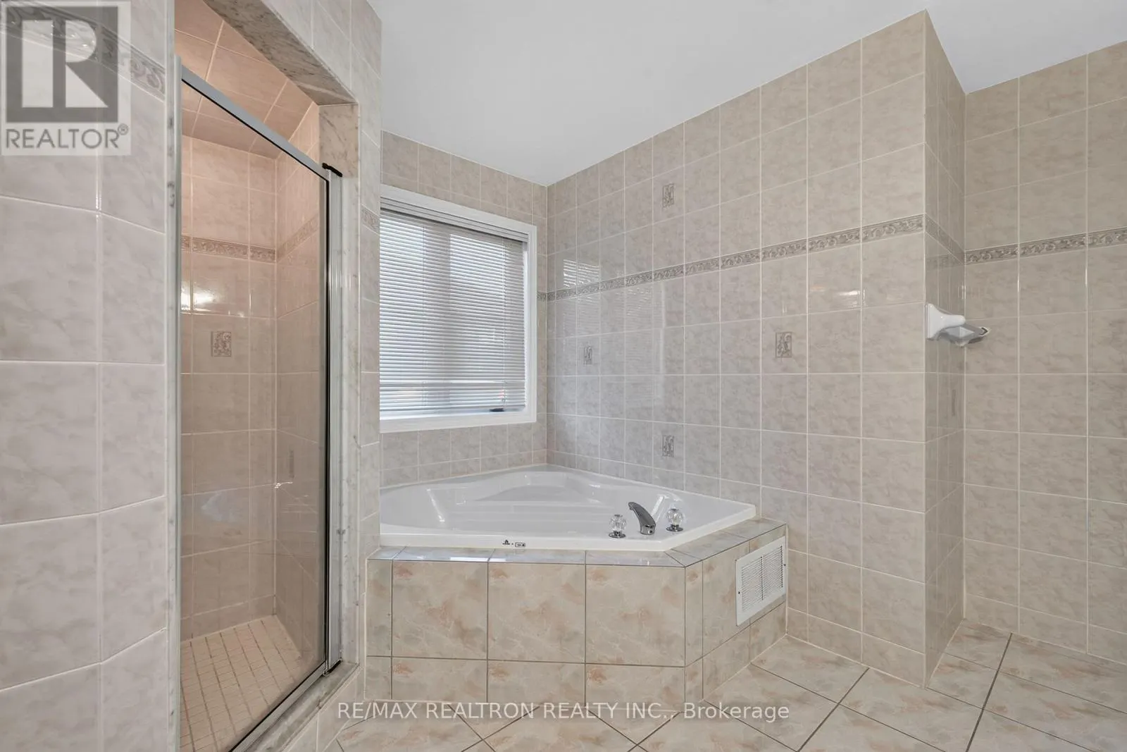 12 LOUDON CRESCENT