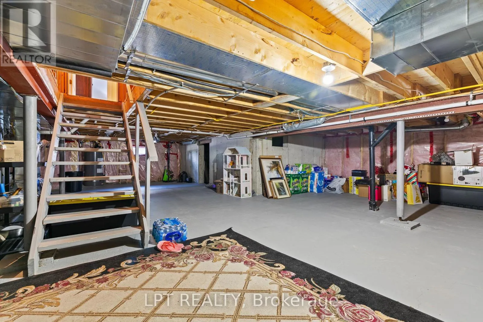 173 LAKE DRIVE E