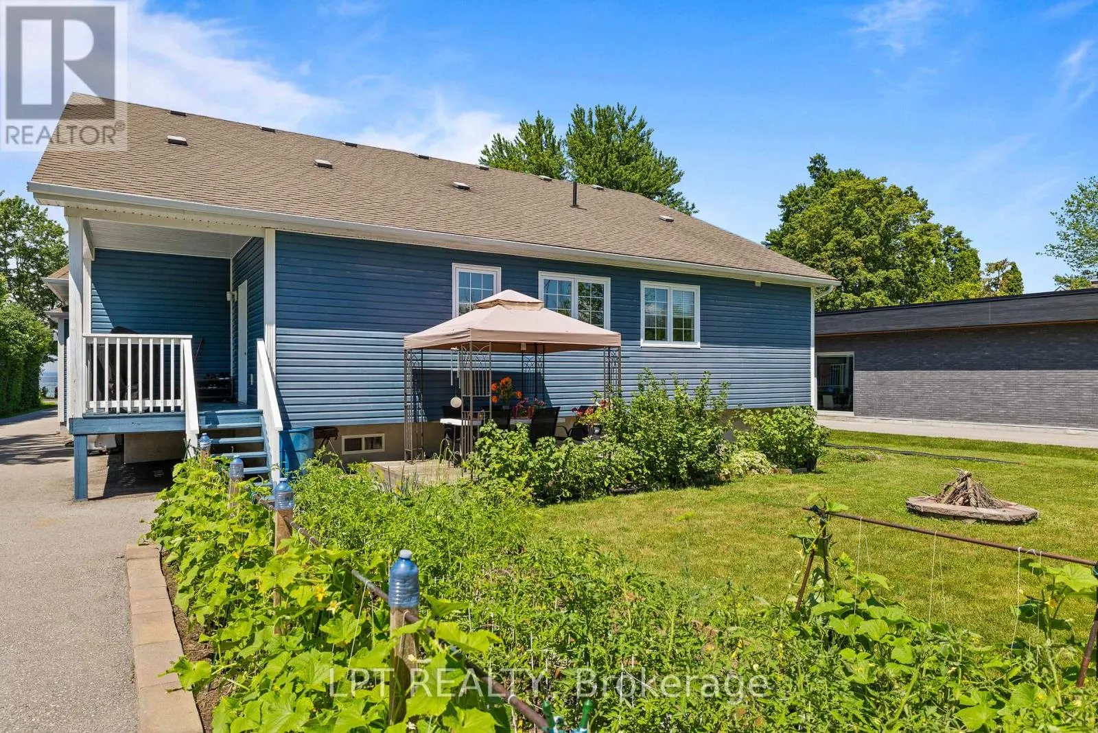 173 LAKE DRIVE E