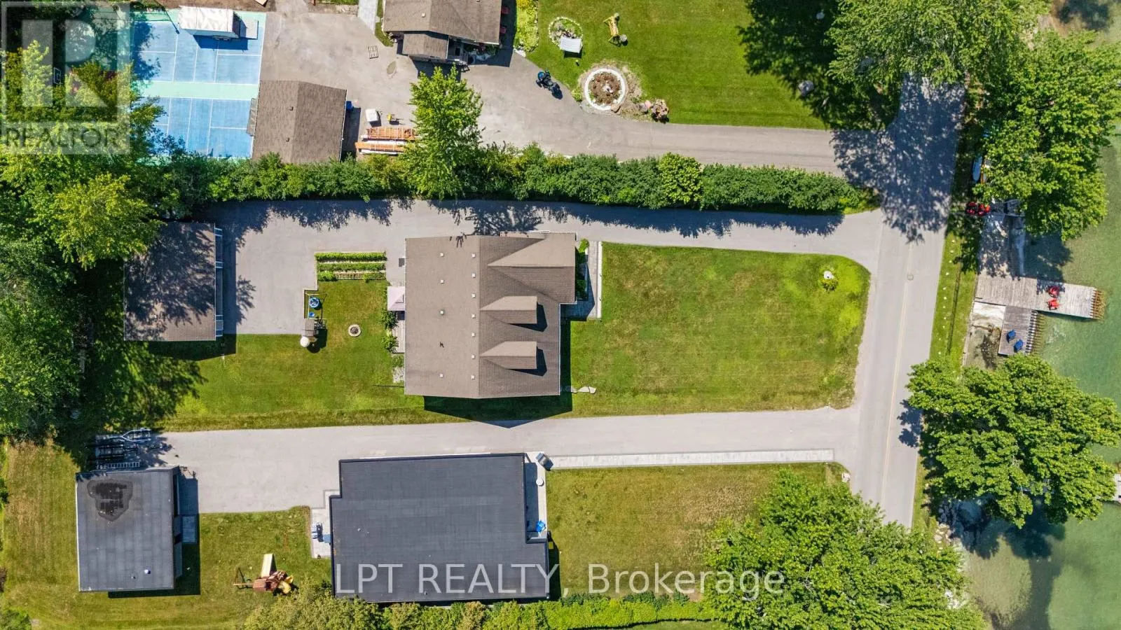 173 LAKE DRIVE E