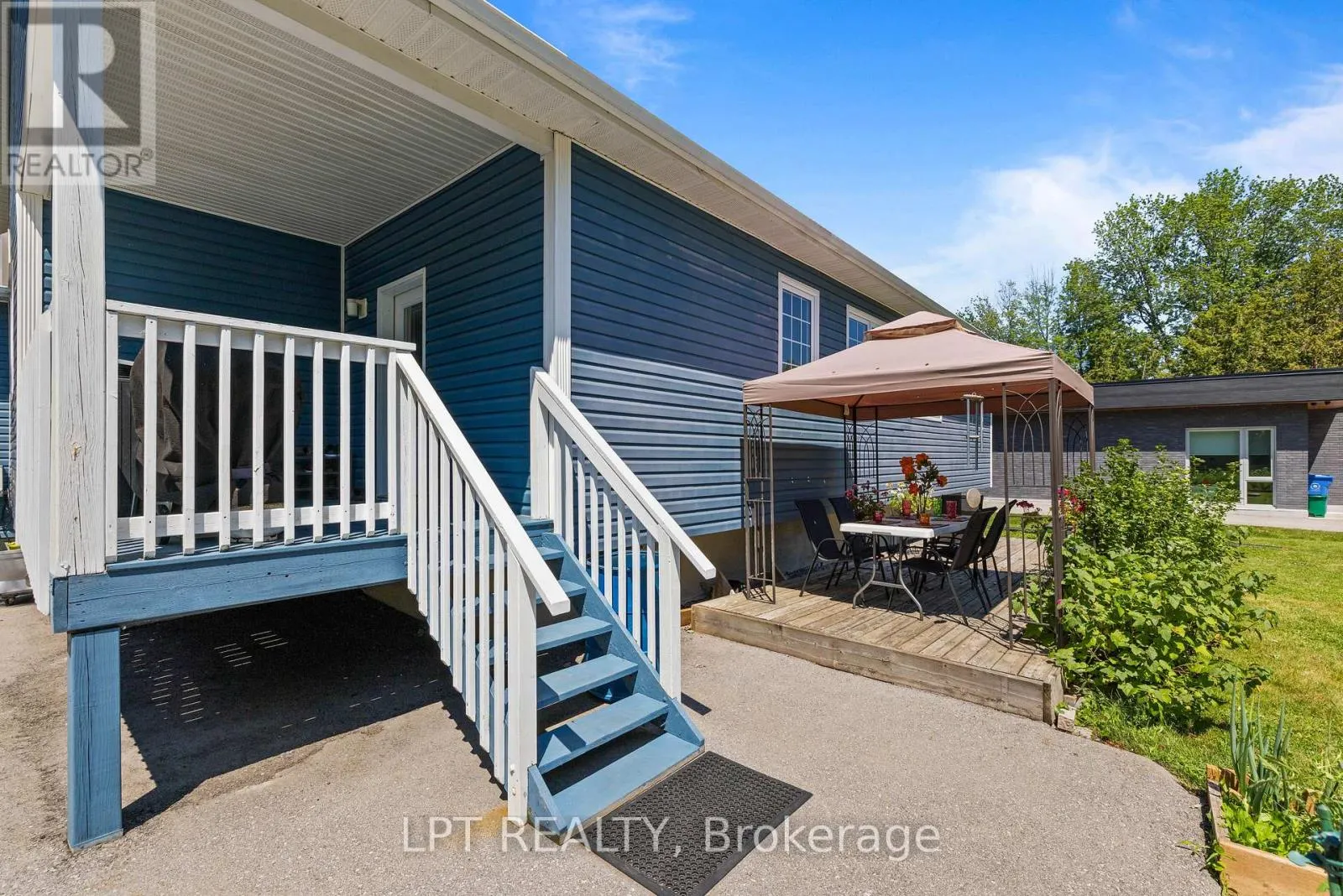 173 LAKE DRIVE E