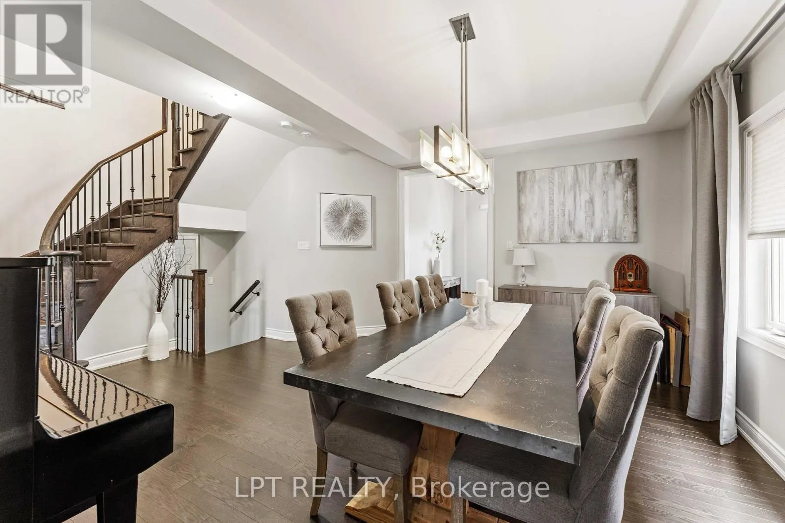 20 MANOR FOREST ROAD