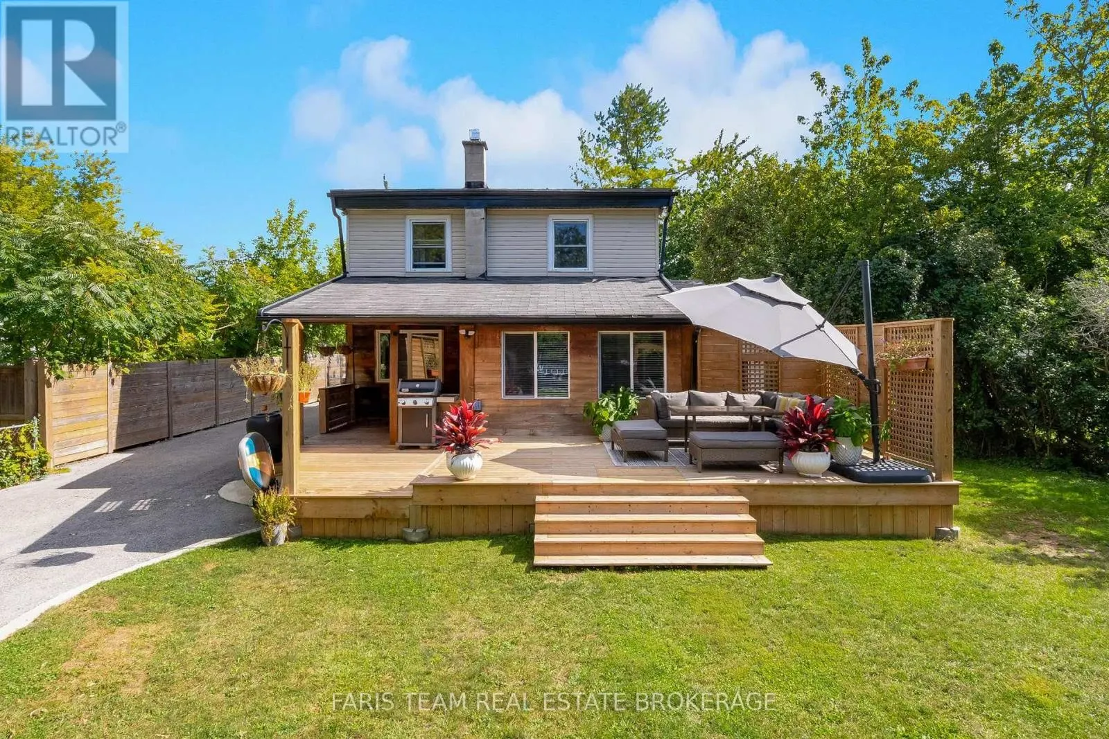 1020 EWART STREET