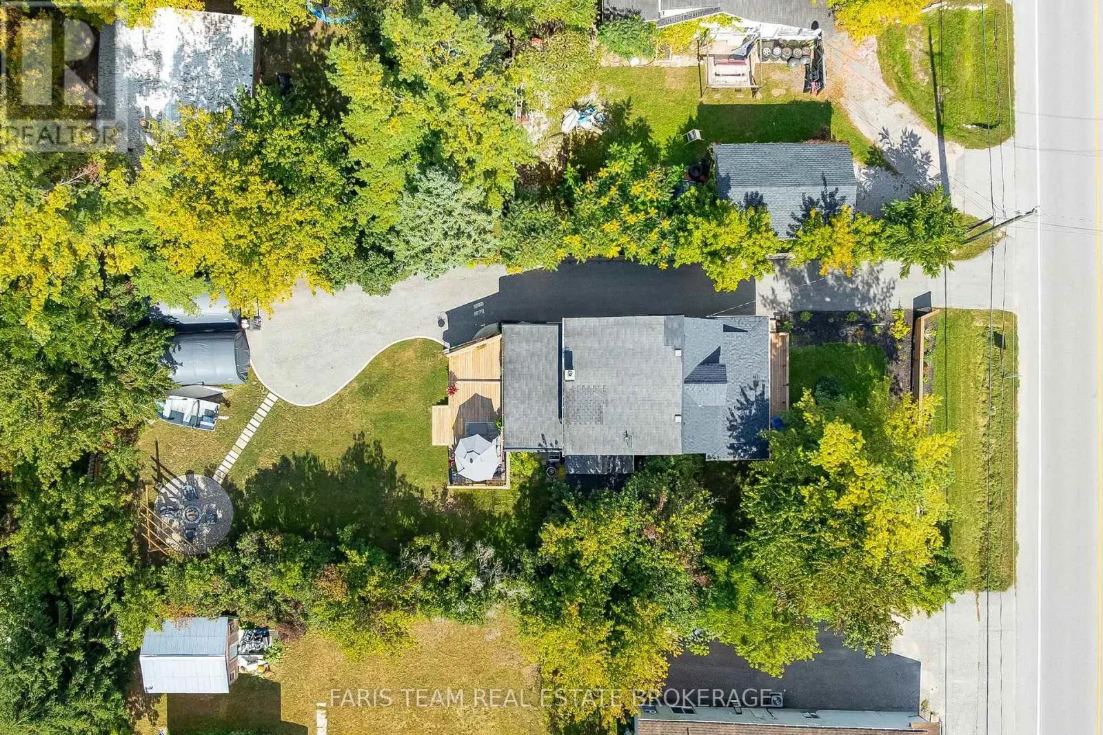 1020 EWART STREET