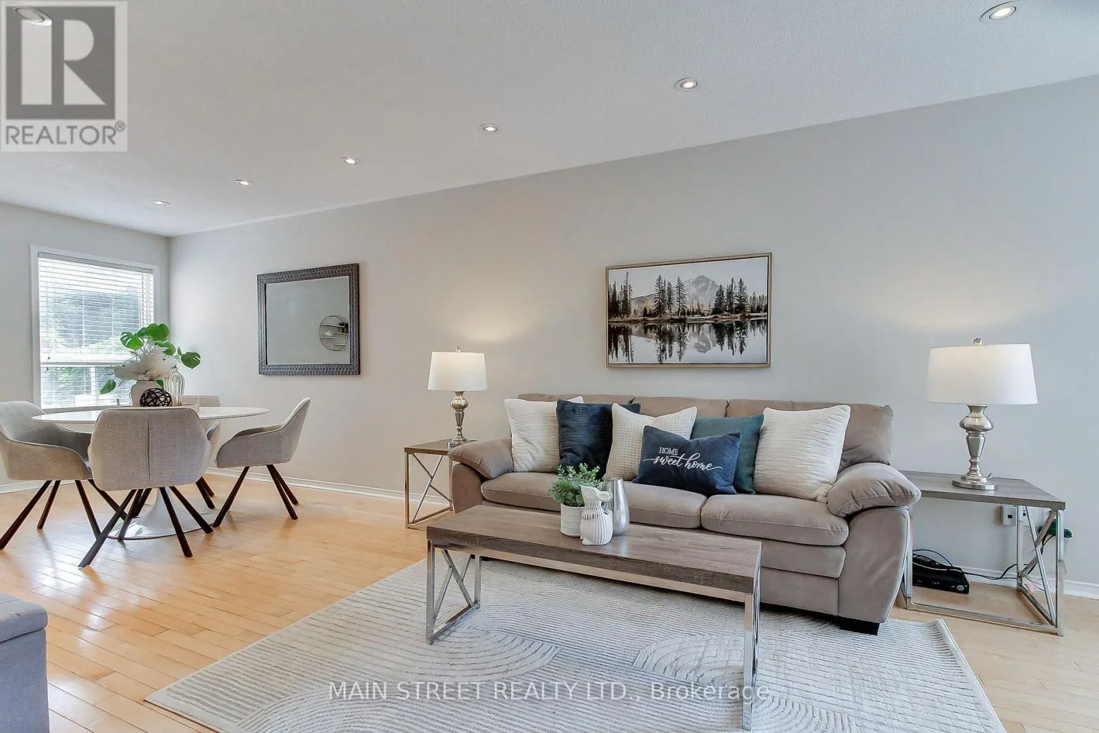 70 DUNSMORE CRESCENT