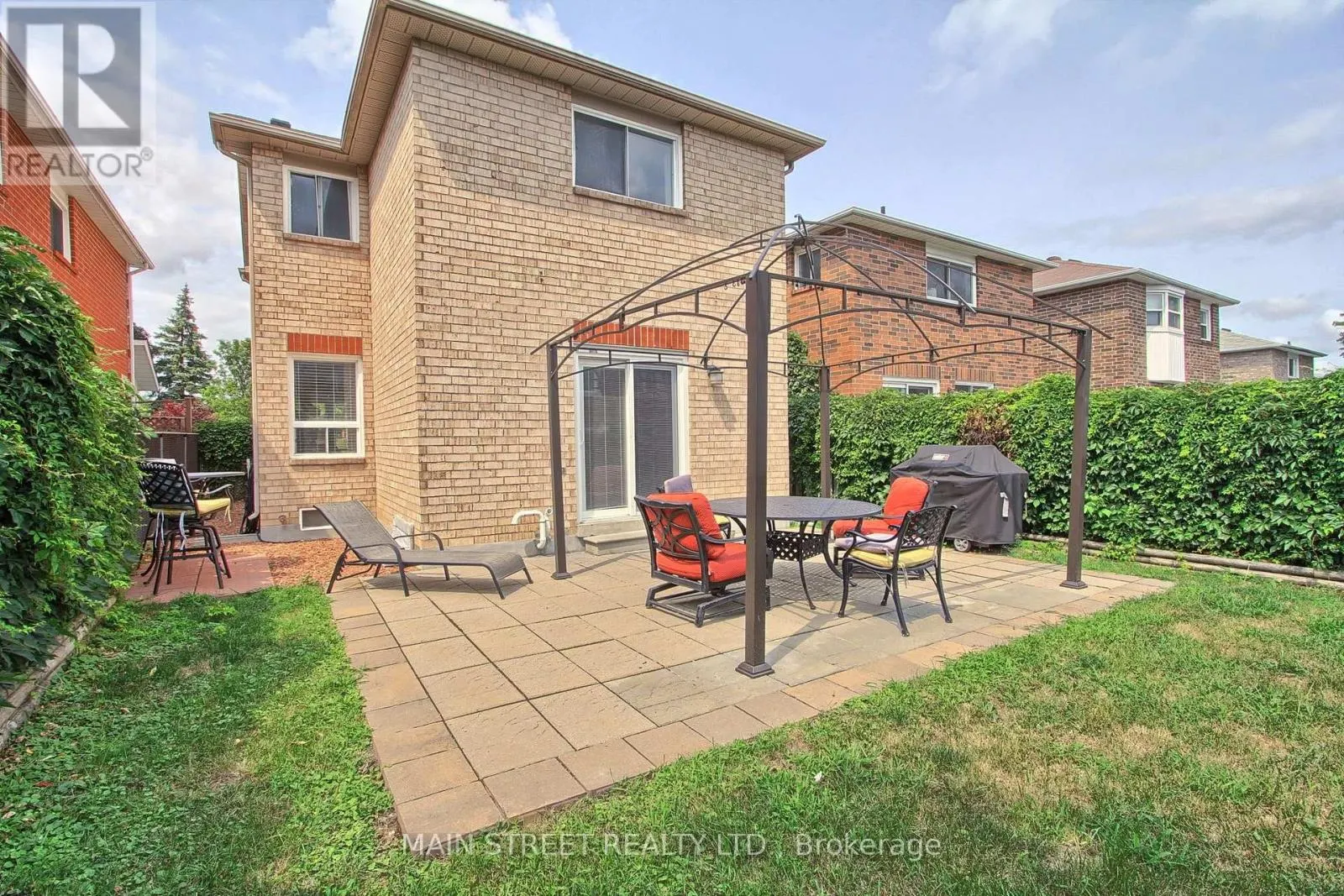 70 DUNSMORE CRESCENT