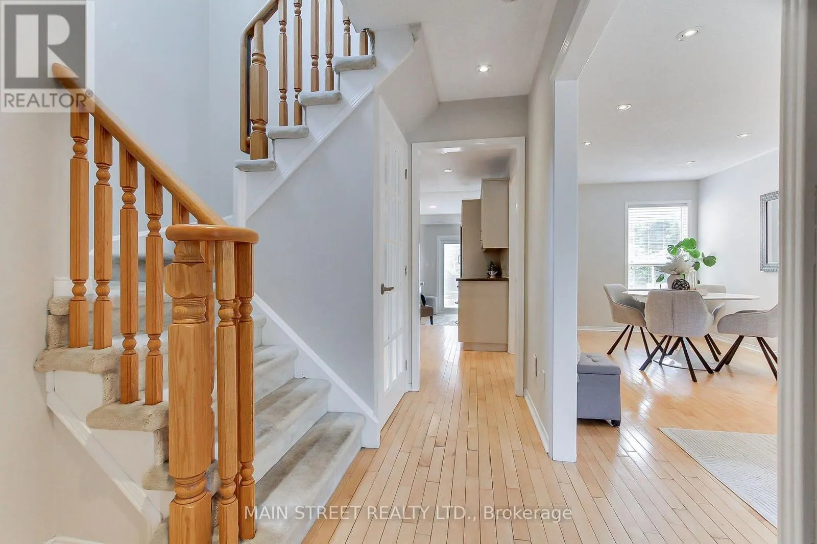 70 DUNSMORE CRESCENT