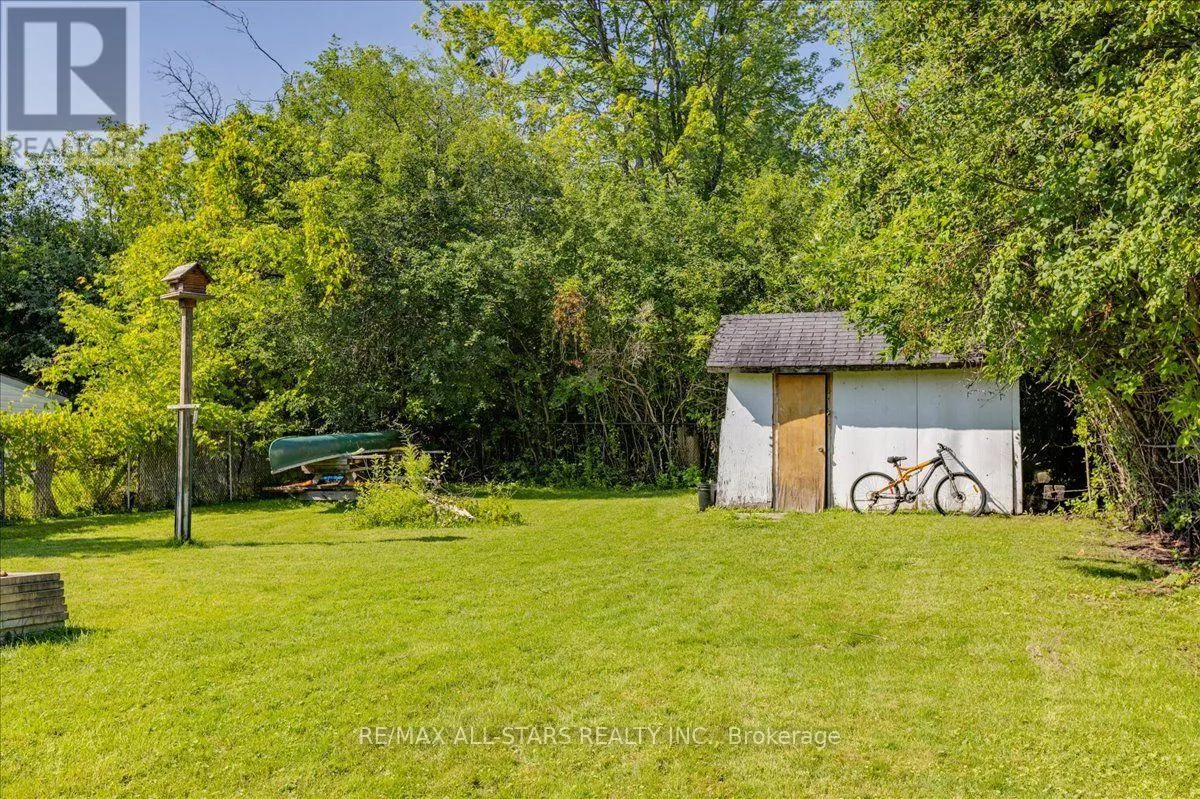 27182 WOODBINE AVENUE