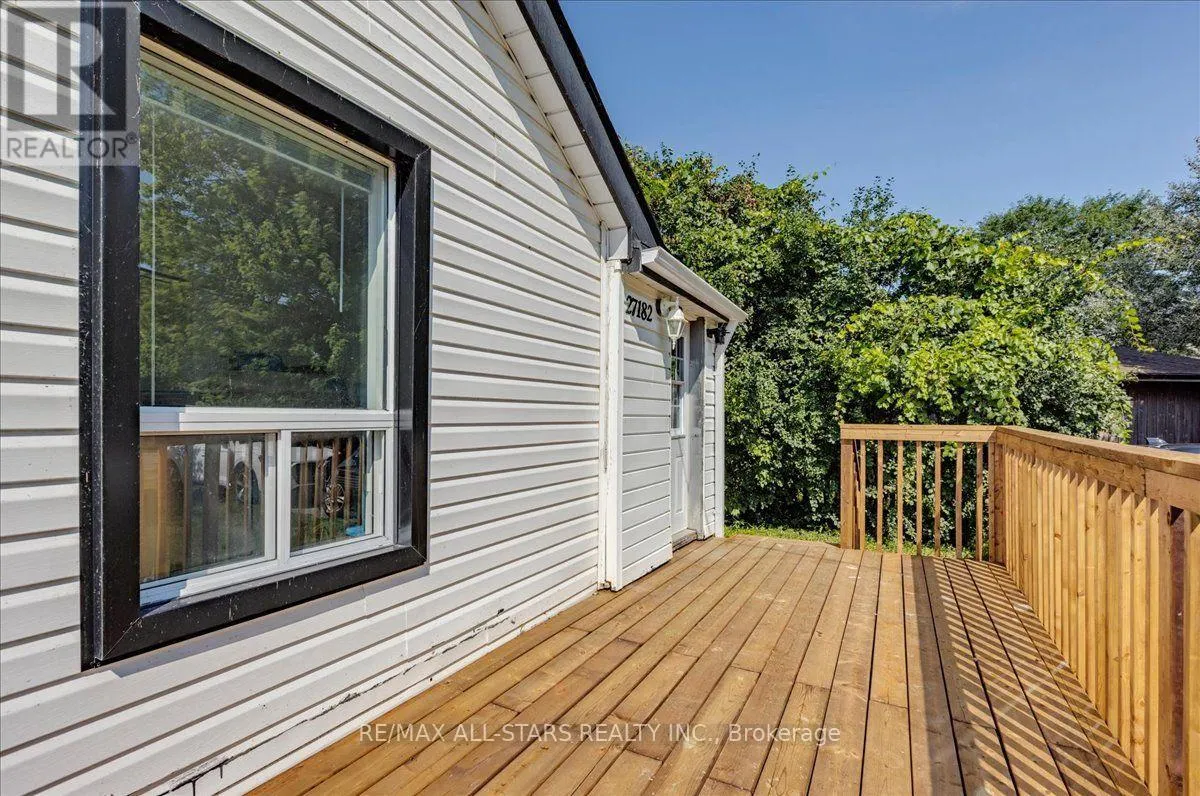 27182 WOODBINE AVENUE
