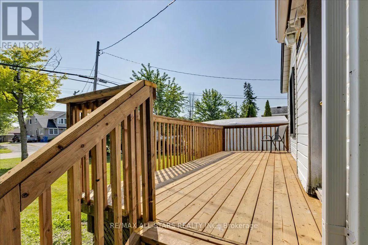 27182 WOODBINE AVENUE