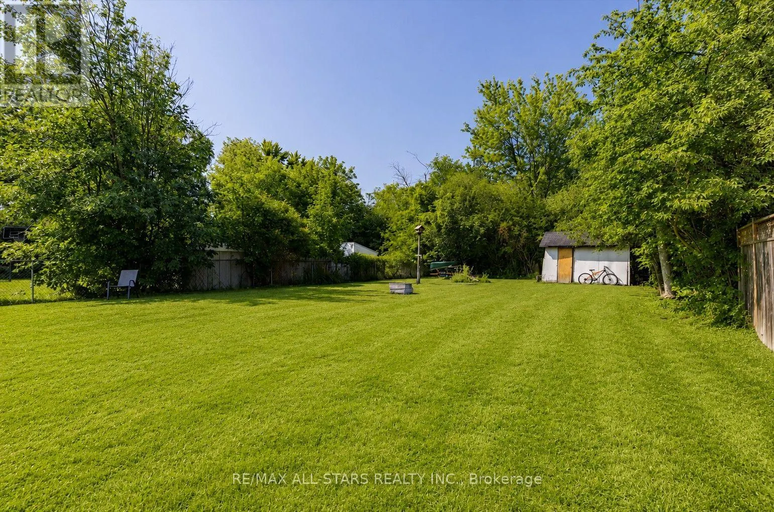 27182 WOODBINE AVENUE