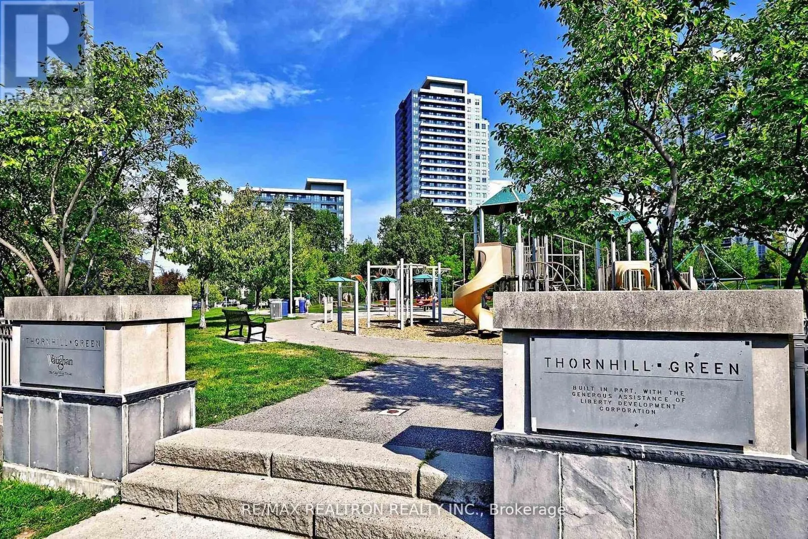 1122 - 7900 BATHURST STREET