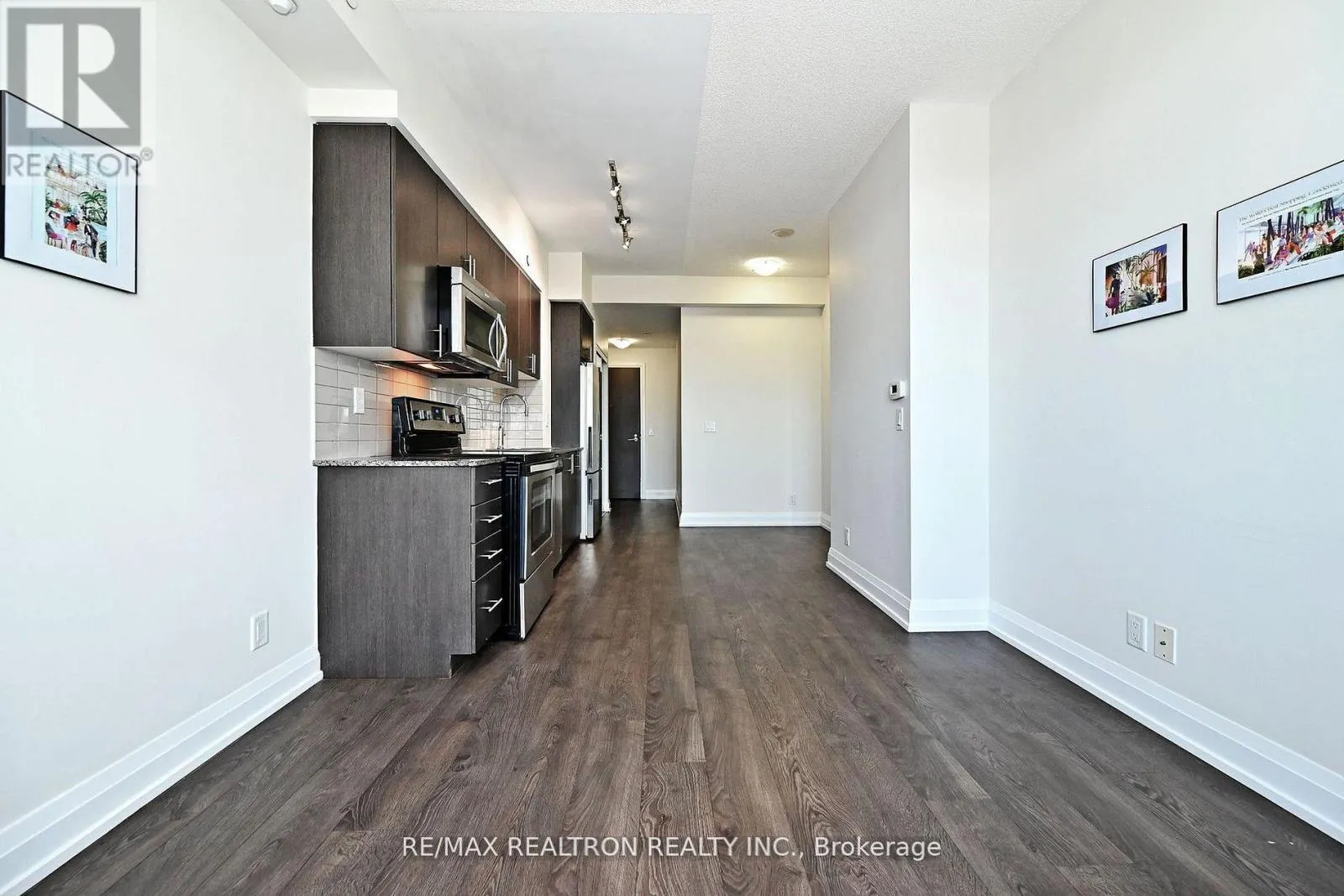 1122 - 7900 BATHURST STREET