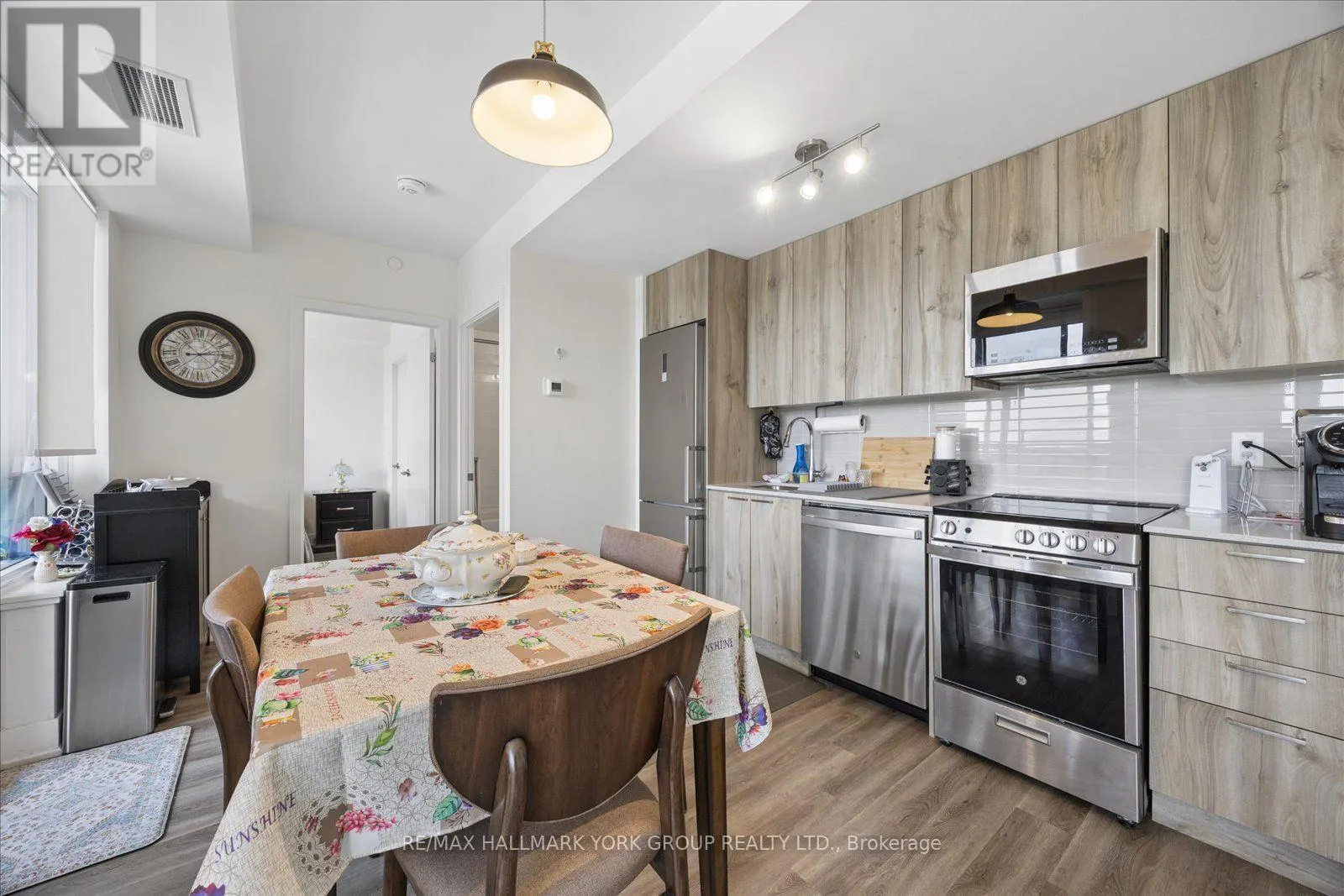 420 - 185 DEERFIELD ROAD