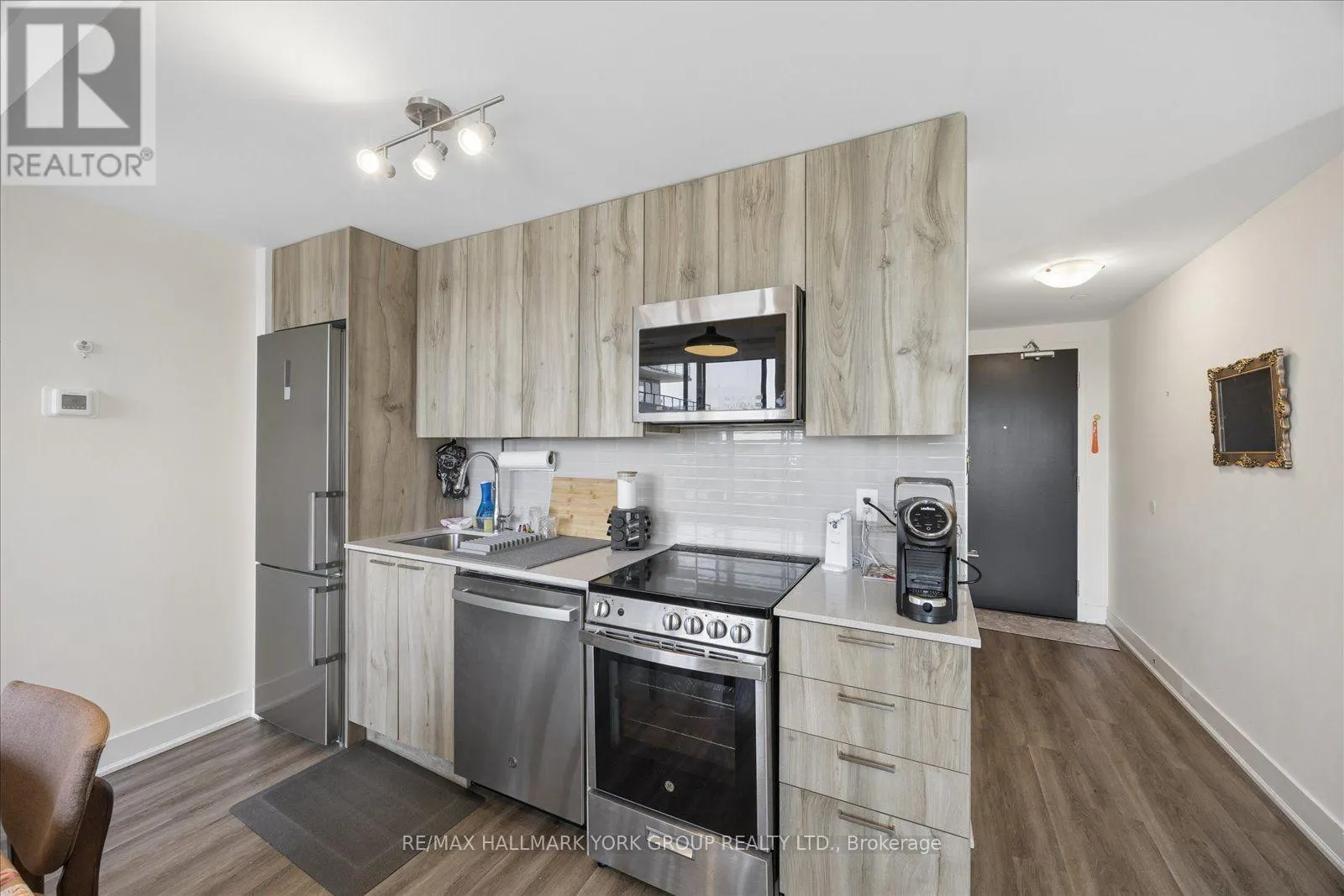 420 - 185 DEERFIELD ROAD
