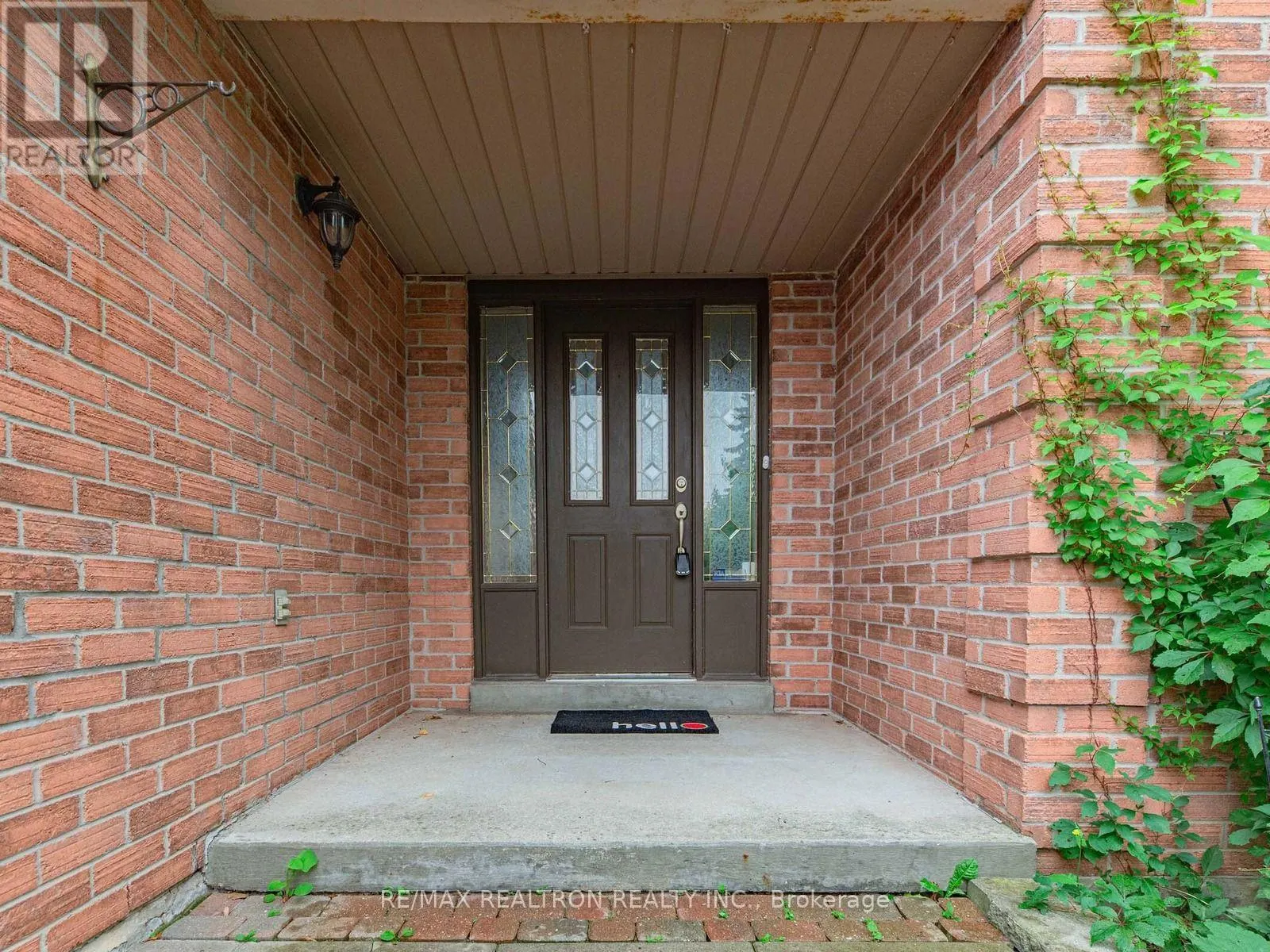328 SALISBURY LANE