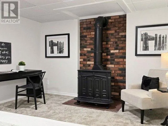 12 SIR PELLIAS TERRACE