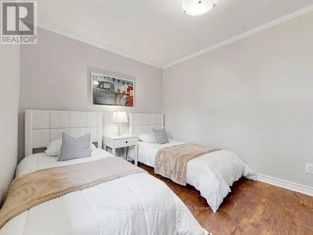 12 SIR PELLIAS TERRACE