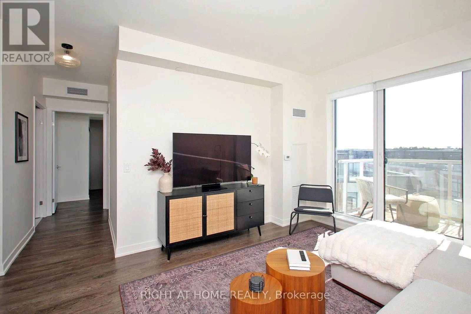 513 - 6 DAVID EYER ROAD