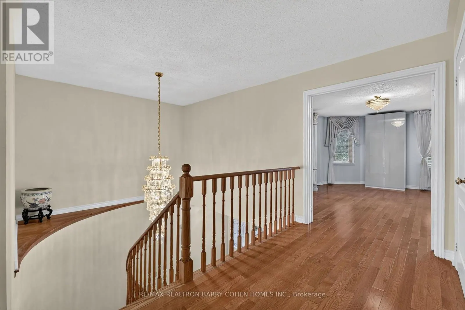 50 OAKHURST DRIVE