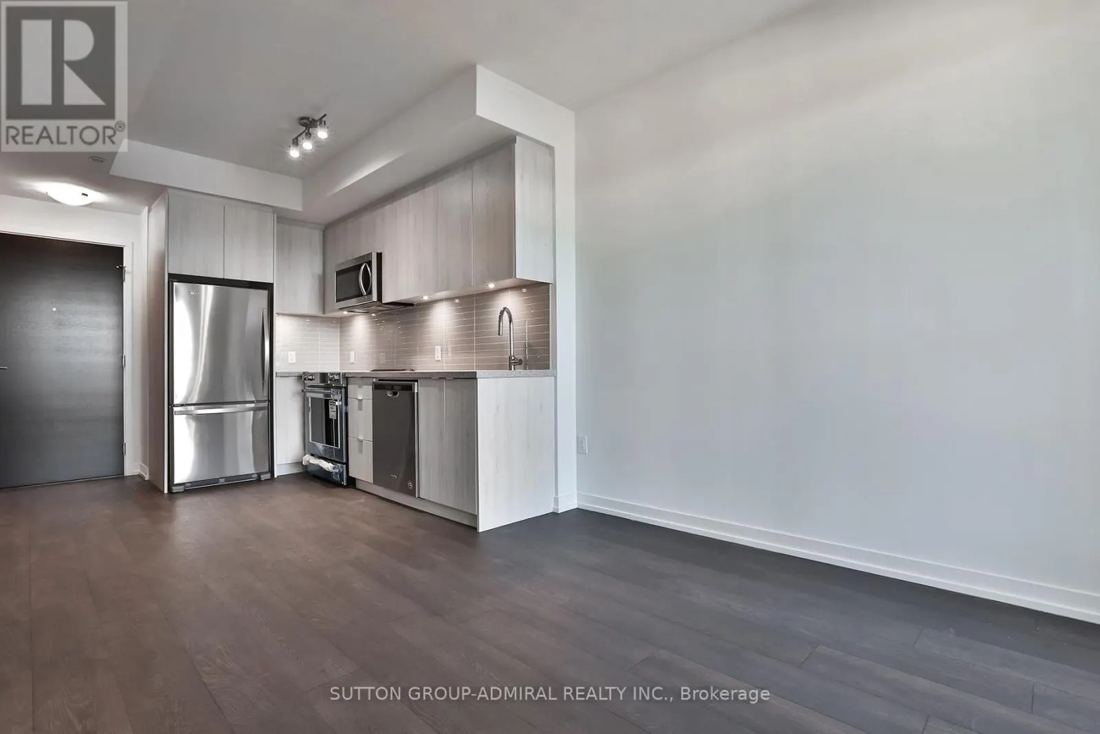 207E - 8868 YONGE STREET