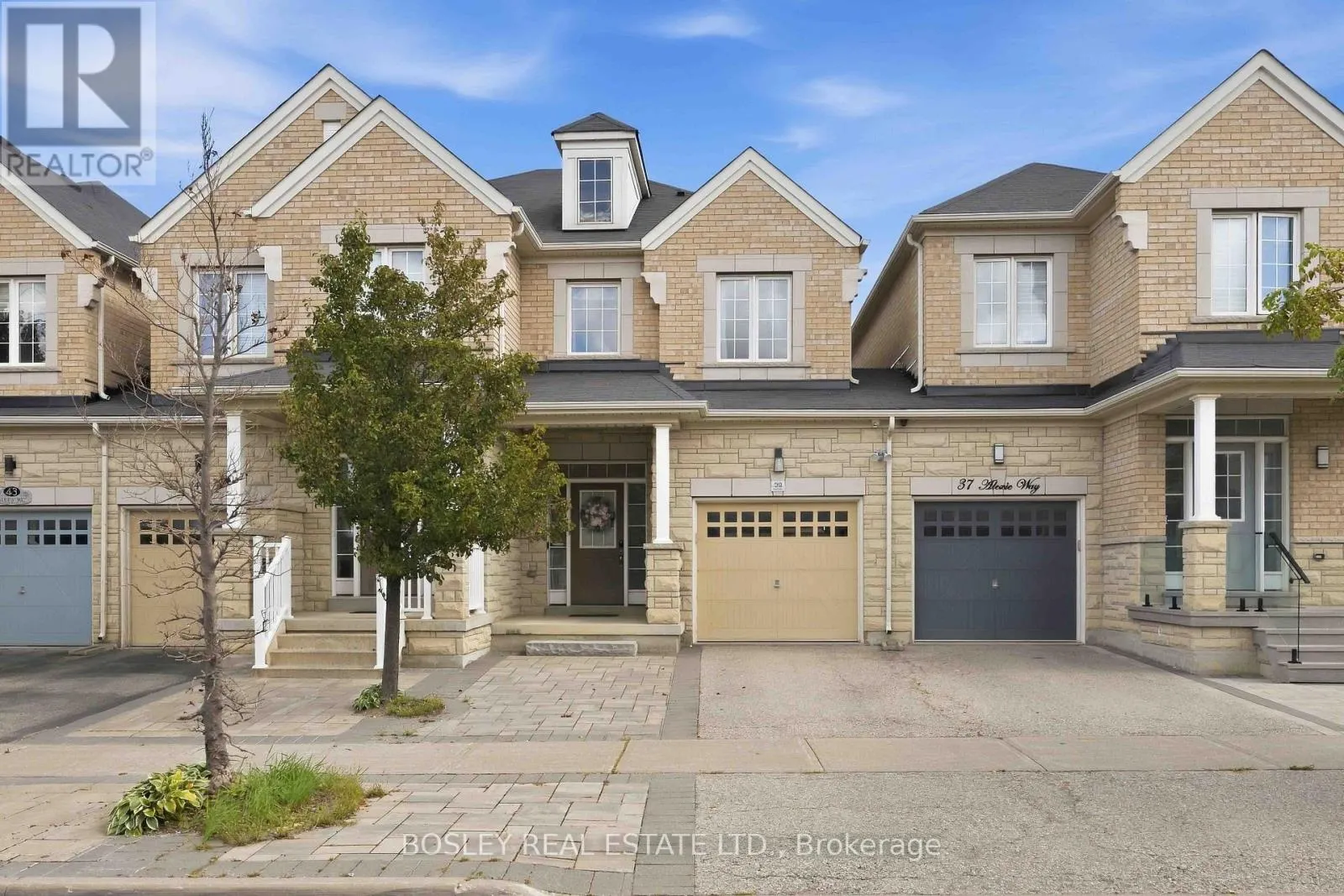 39 ALEXIE WAY