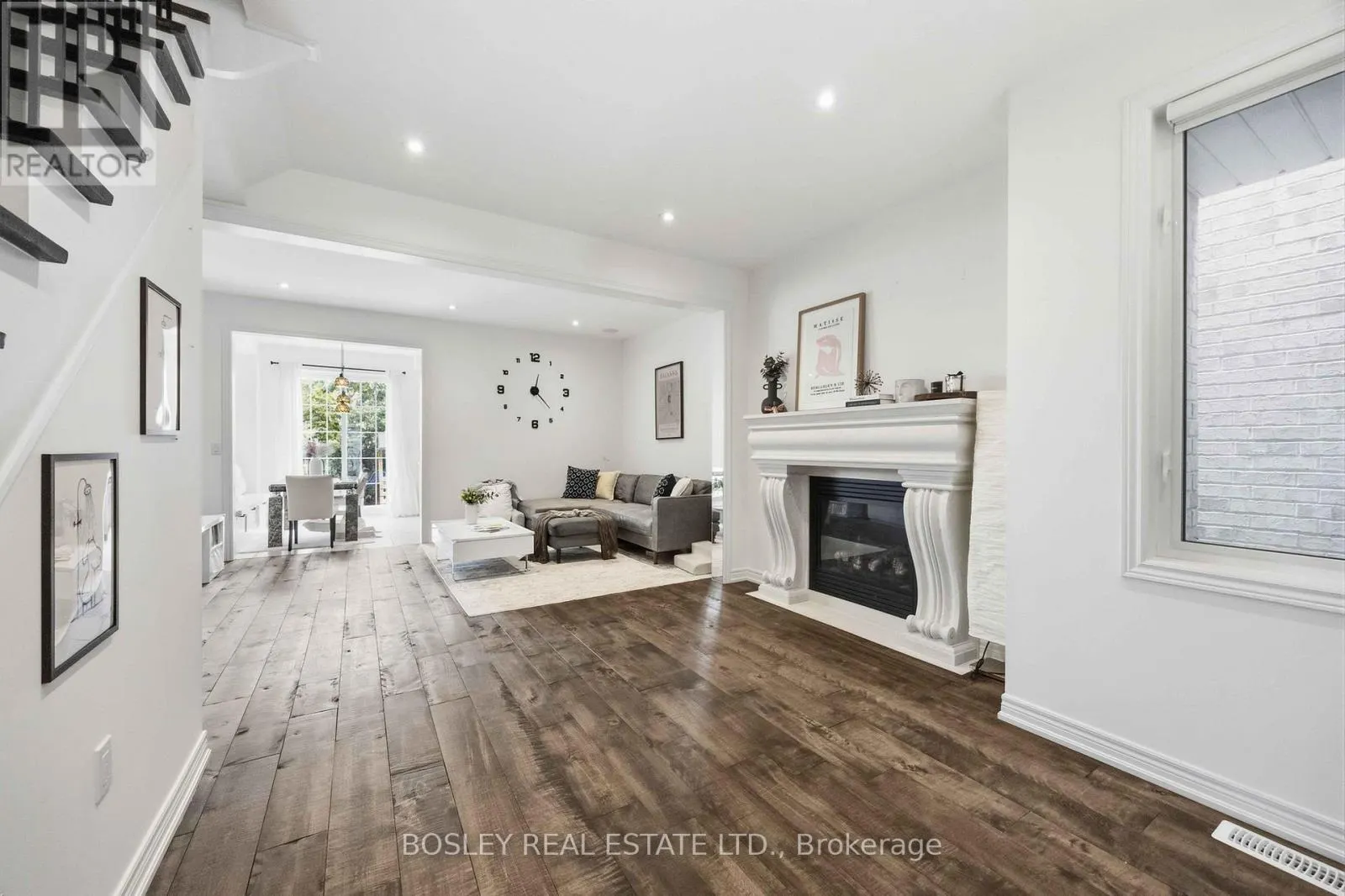39 ALEXIE WAY