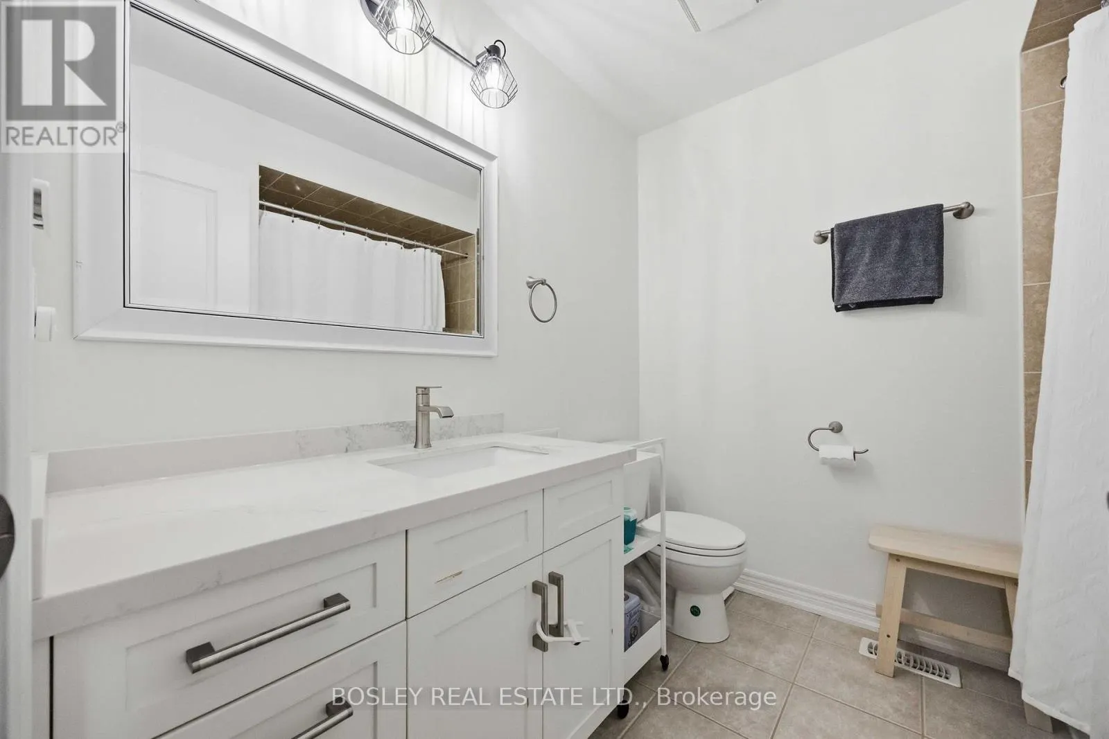 39 ALEXIE WAY