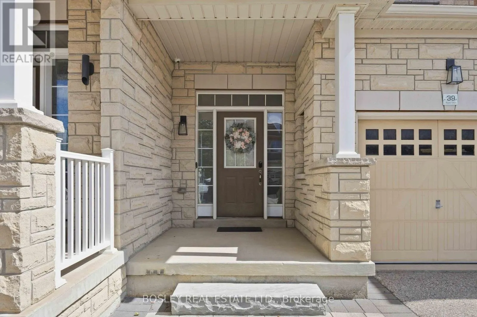39 ALEXIE WAY