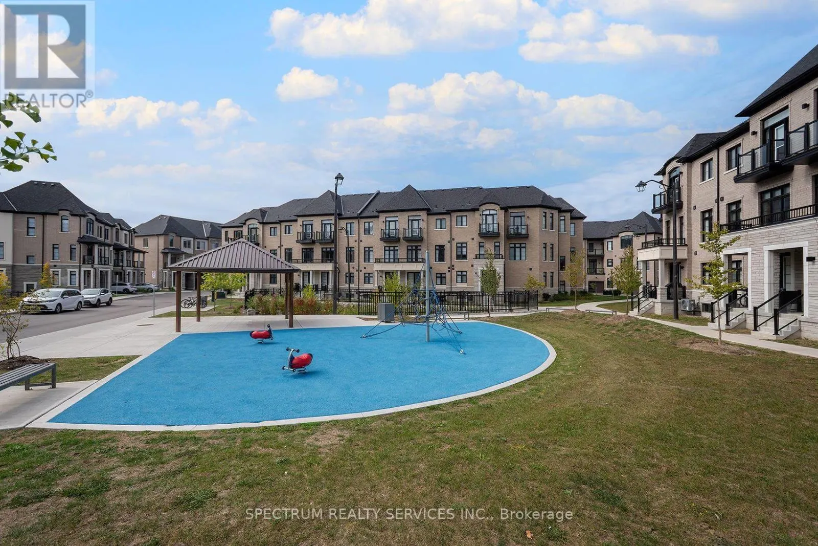 110 DE LA ROCHE DRIVE