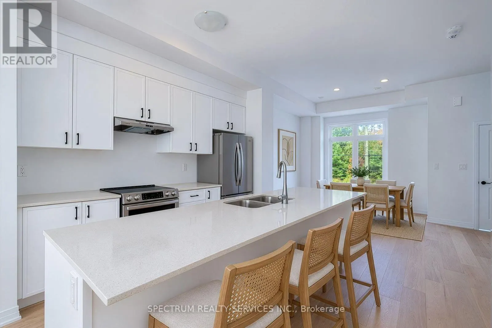 110 DE LA ROCHE DRIVE