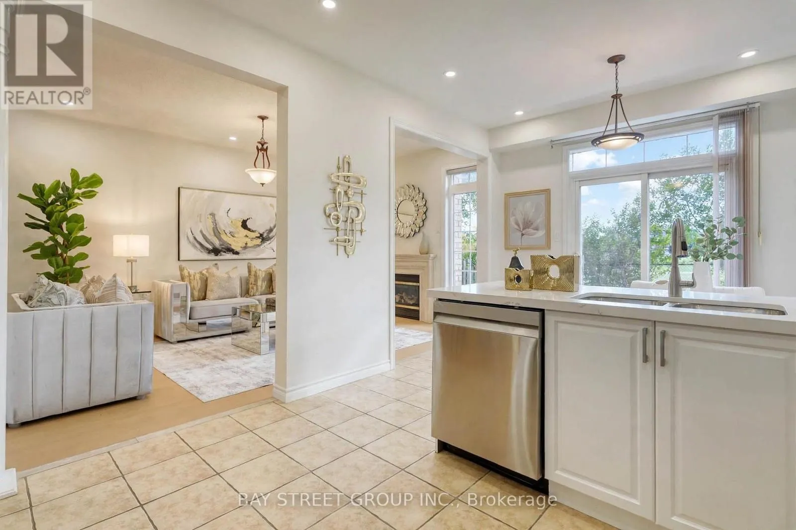 15 FRASERWOOD ROAD