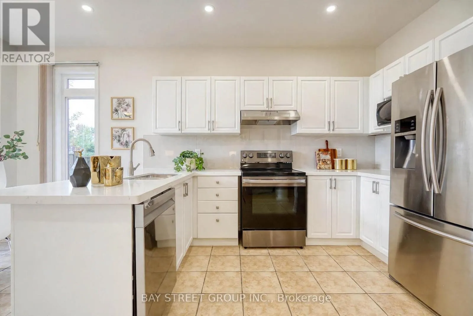15 FRASERWOOD ROAD