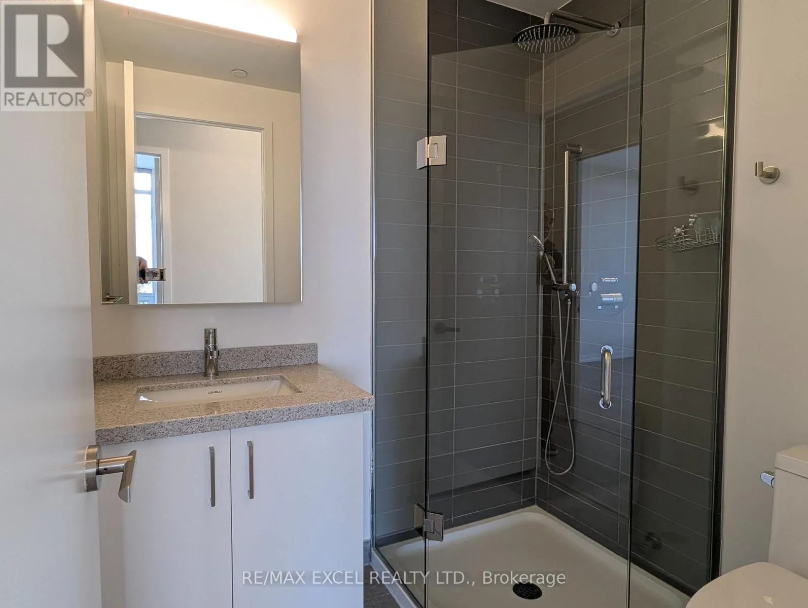 1502W - 3 ROSEWATER STREET