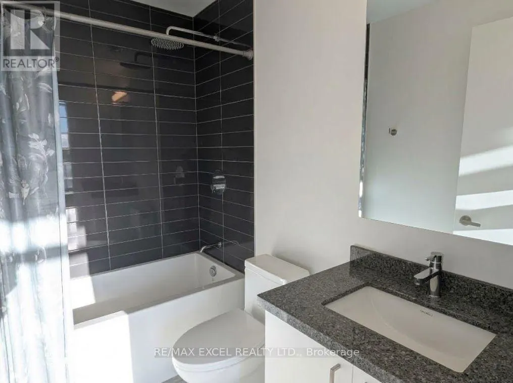 1502W - 3 ROSEWATER STREET