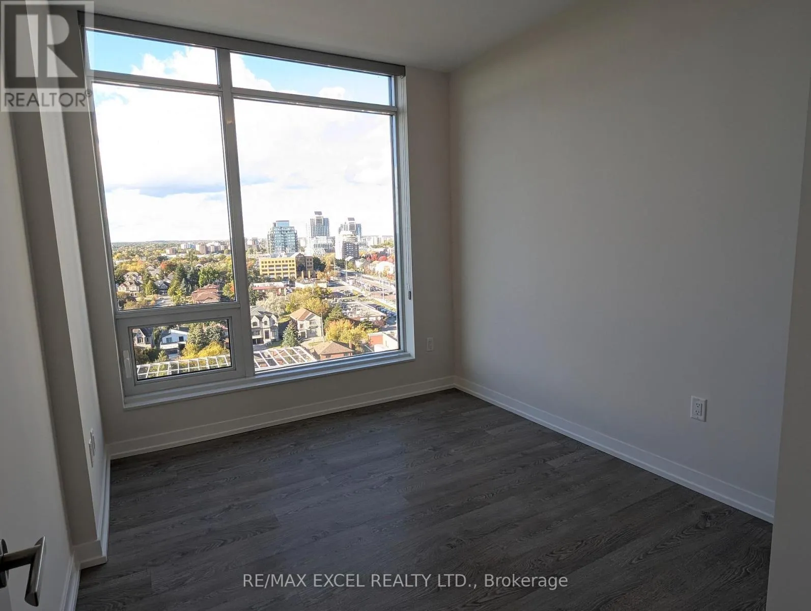 1502W - 3 ROSEWATER STREET