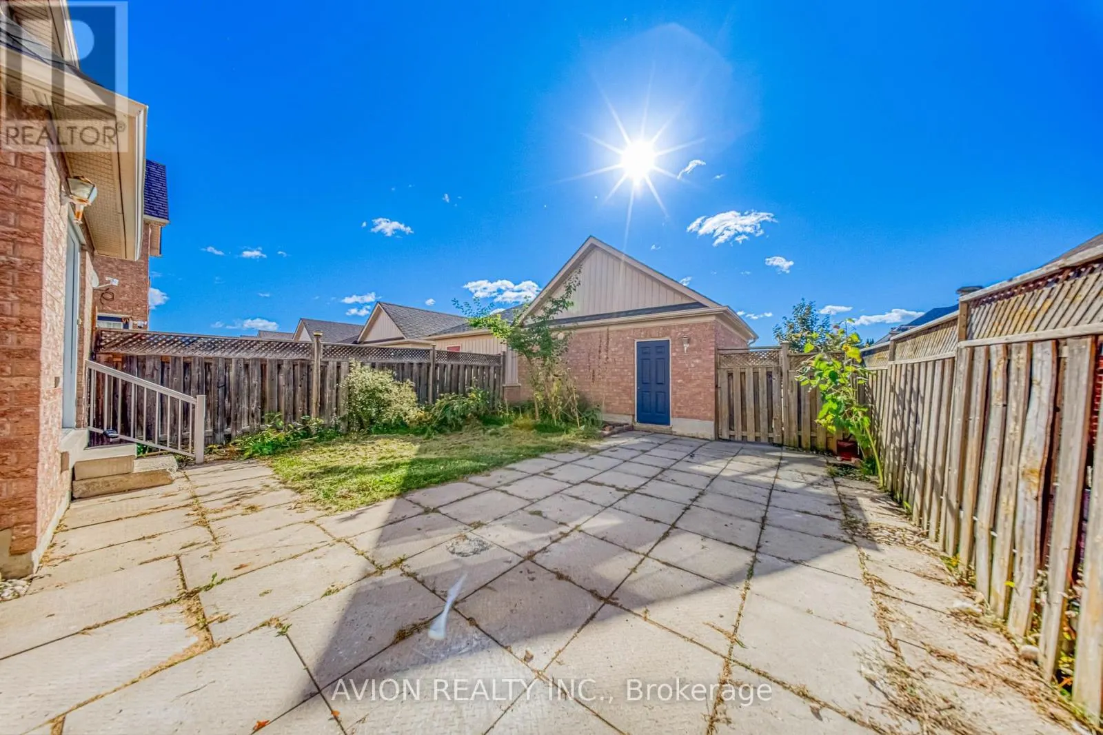 741 BUR OAK AVENUE