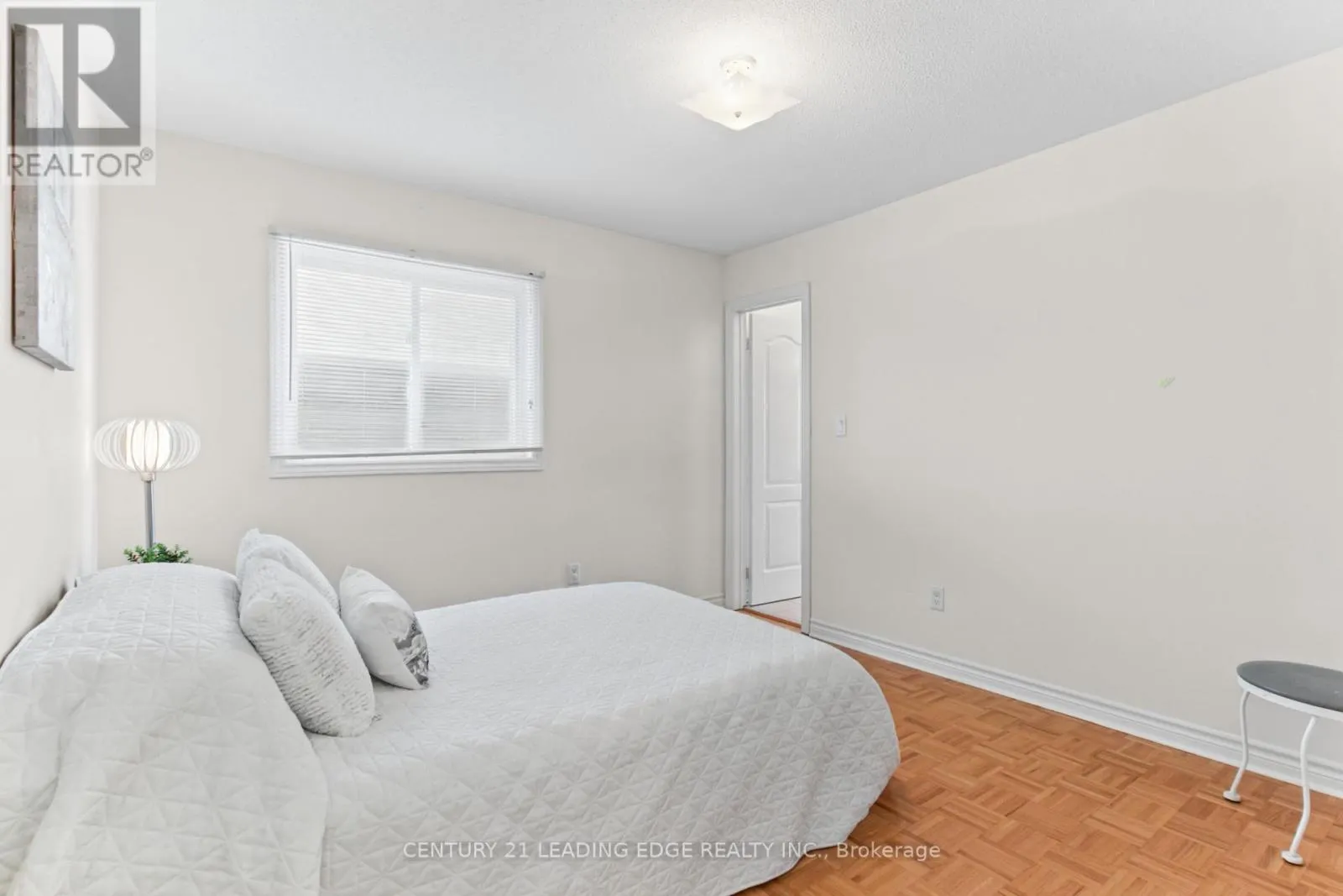 35 HARTWELL WAY